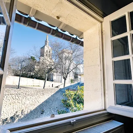 Exceptionnel Place Du Palais Des Papes Wifi Climatisation Avignon