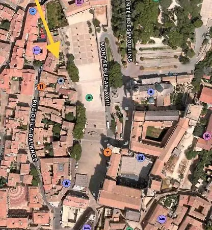 公寓 Exceptionnel Place Du Palais Des Papes Wifi Climatisation